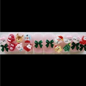 Festive Christmas press ons